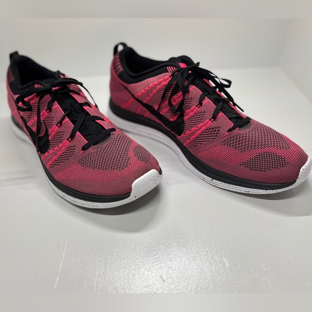 Nike Flyknit One+ Men’s Size 13 Pink Flash Black Lightweight Running Shoes - Picture 2 of 10